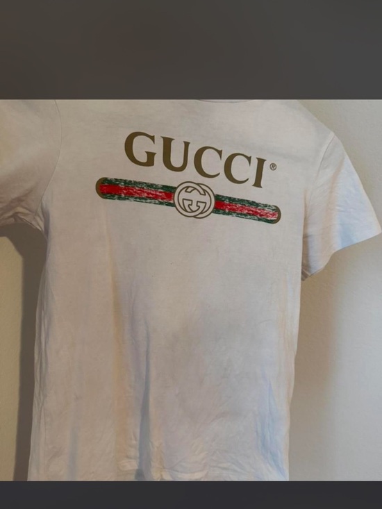 Gucci White T-Shirt with Gold Logo and Red-Green Stripe